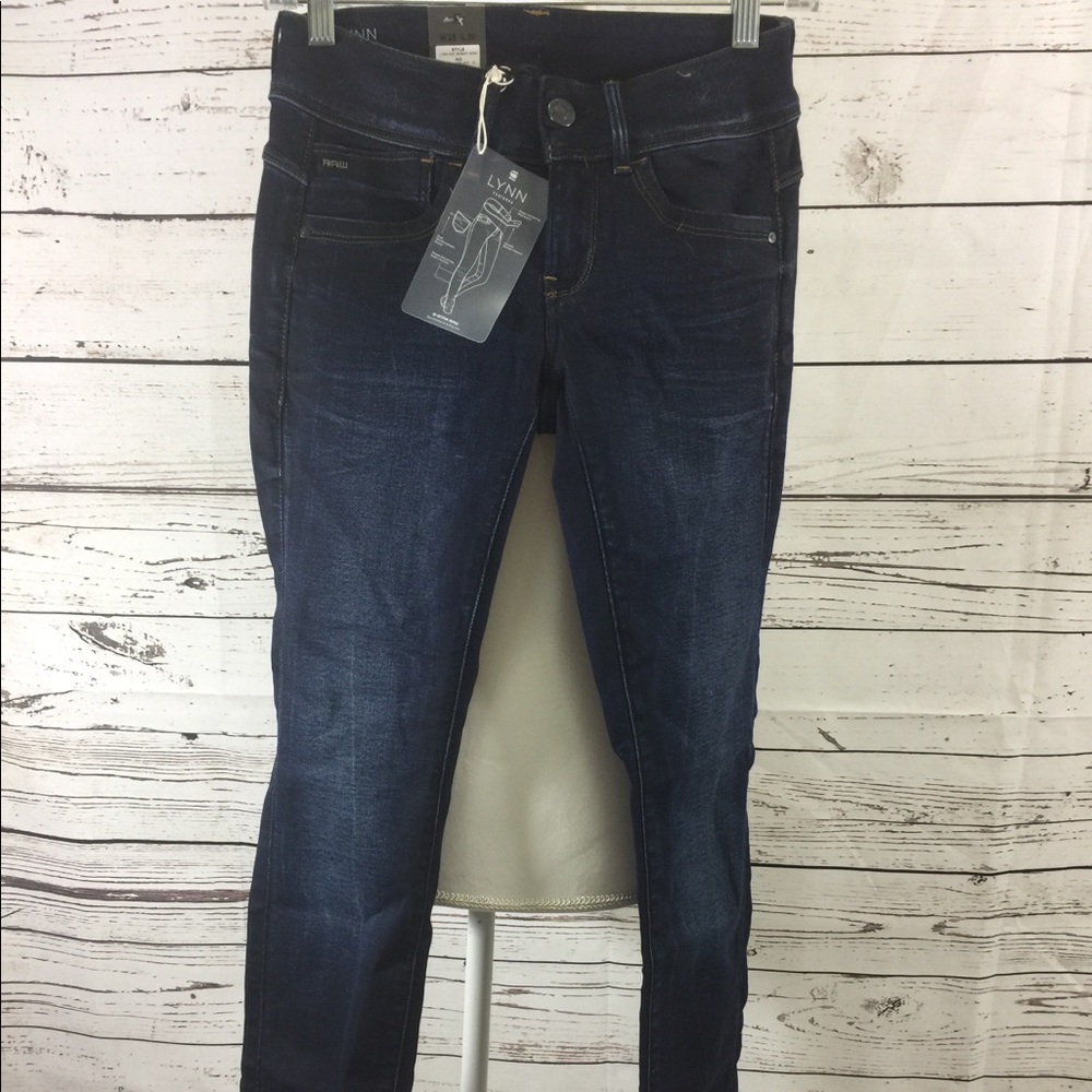 G star raw Lynn features women skinny leg jean